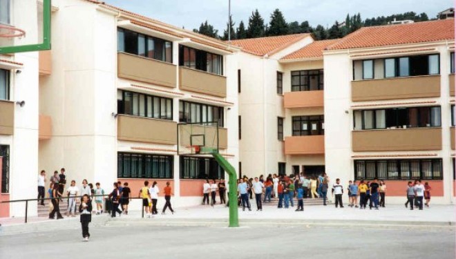 Συγχωνεύονται στην Αττική 120 Γυμνάσια-Λύκεια και 160 Δημοτικά